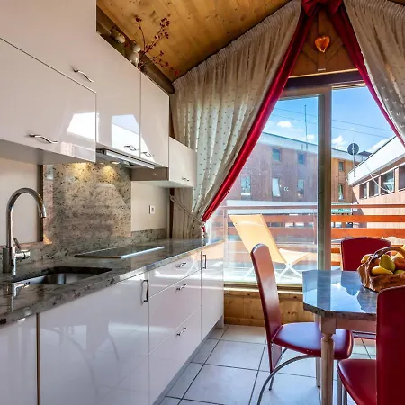 Apartment Meribel, 1 Piece, 4 Personnes - Fr-1-355-78 Meribel